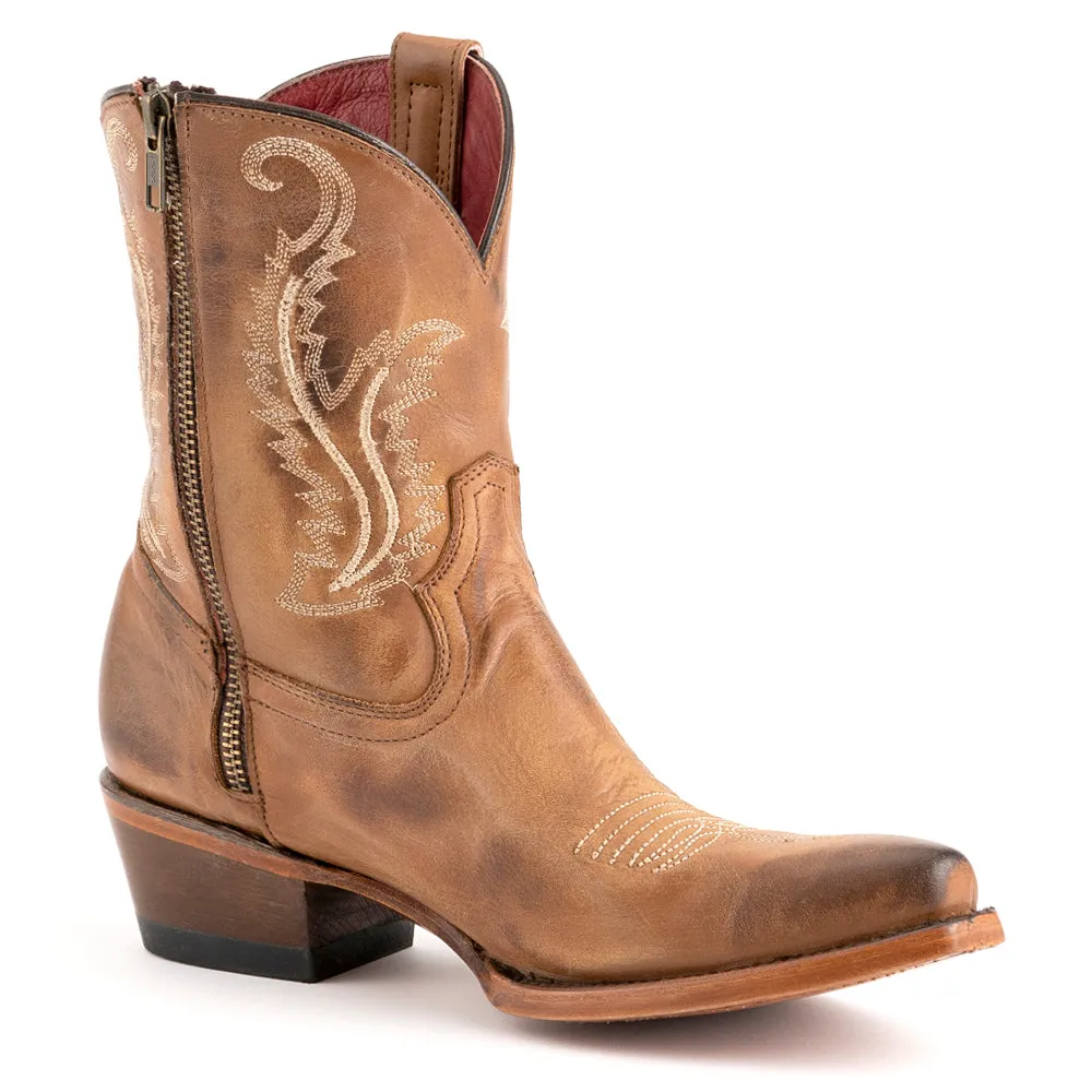 Molly Embroidered Snip Toe Toe Cowboy Boots