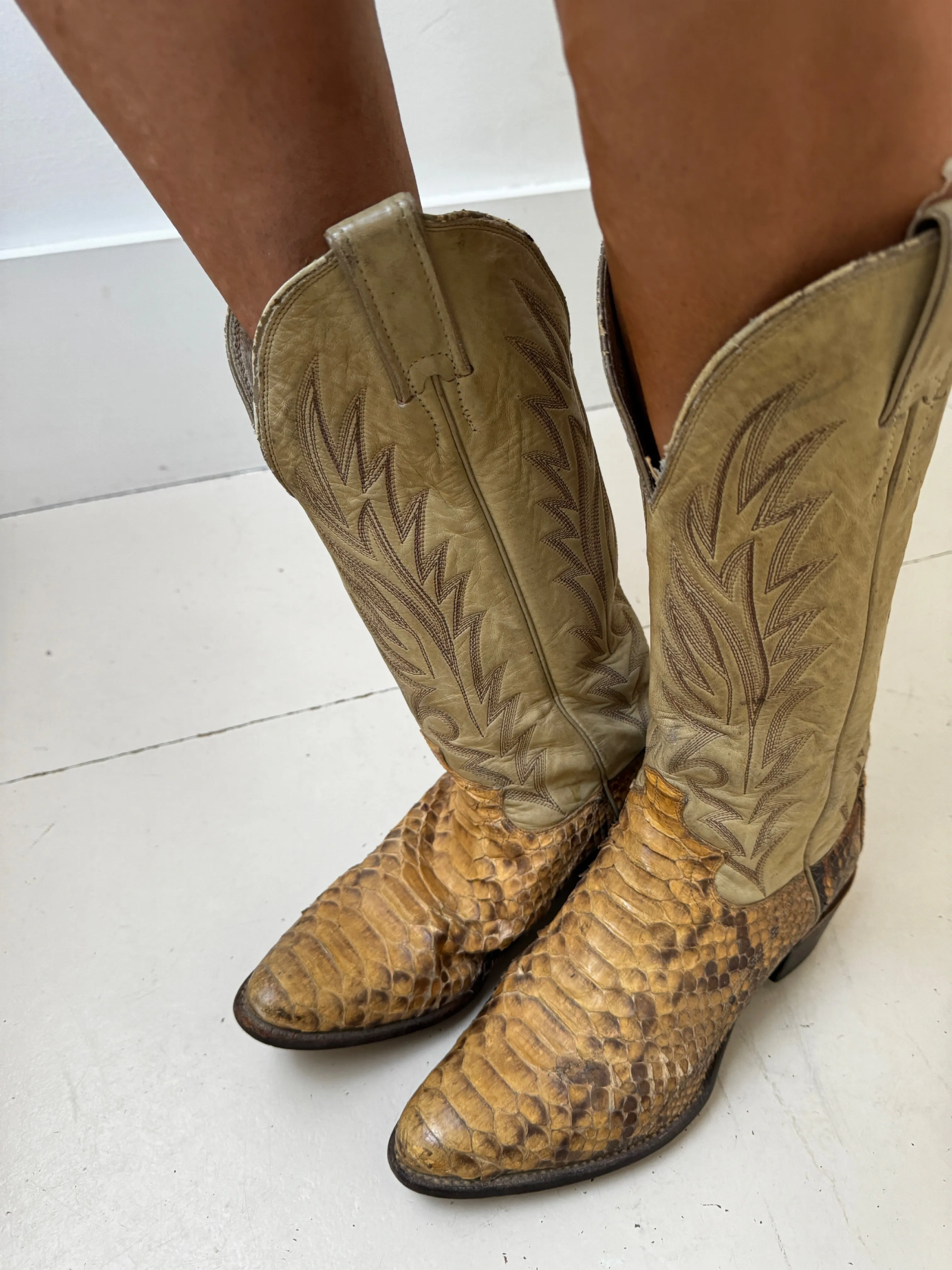 Vintage Snake Cowboy Boots 24