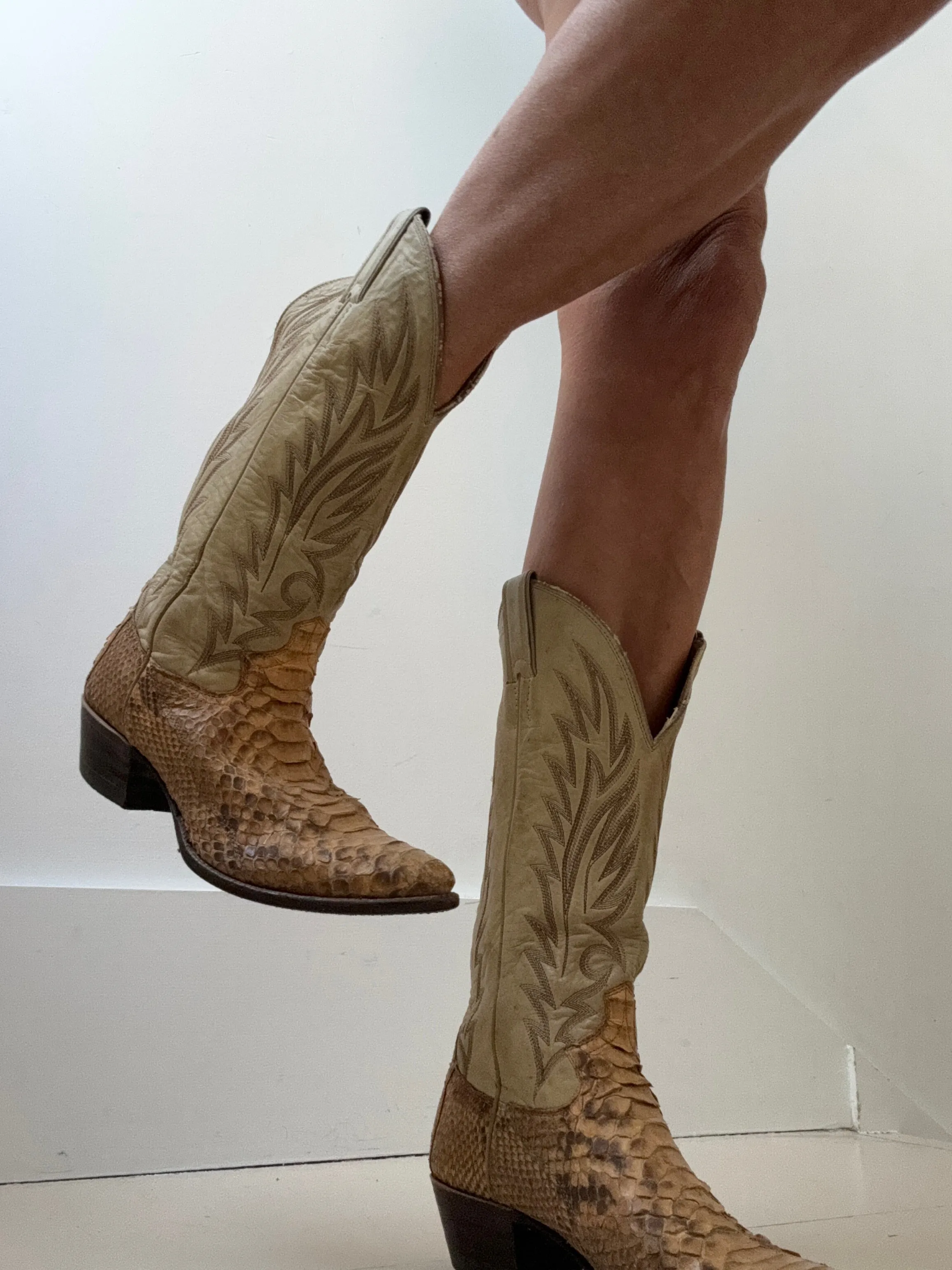 Vintage Snake Cowboy Boots 24